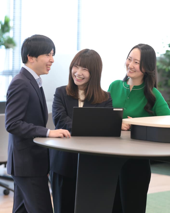 働いている様子