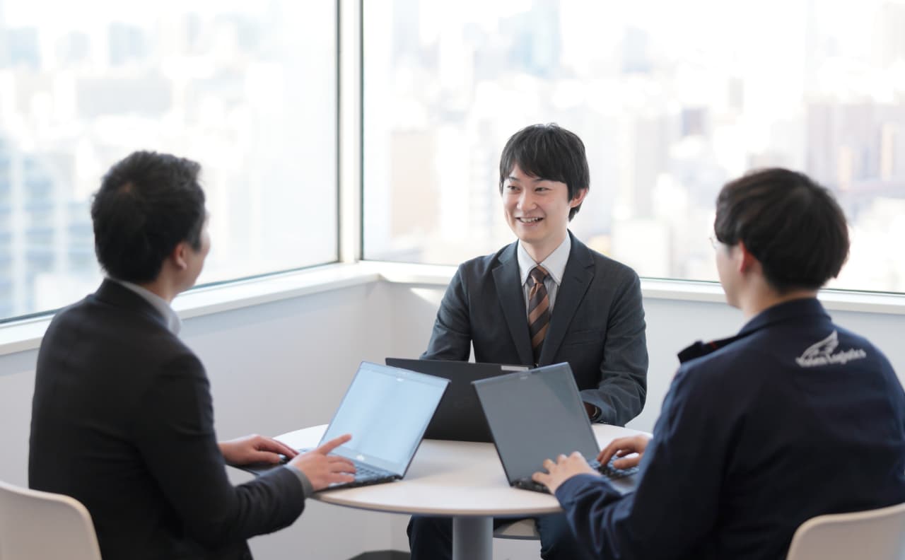 働いている様子
