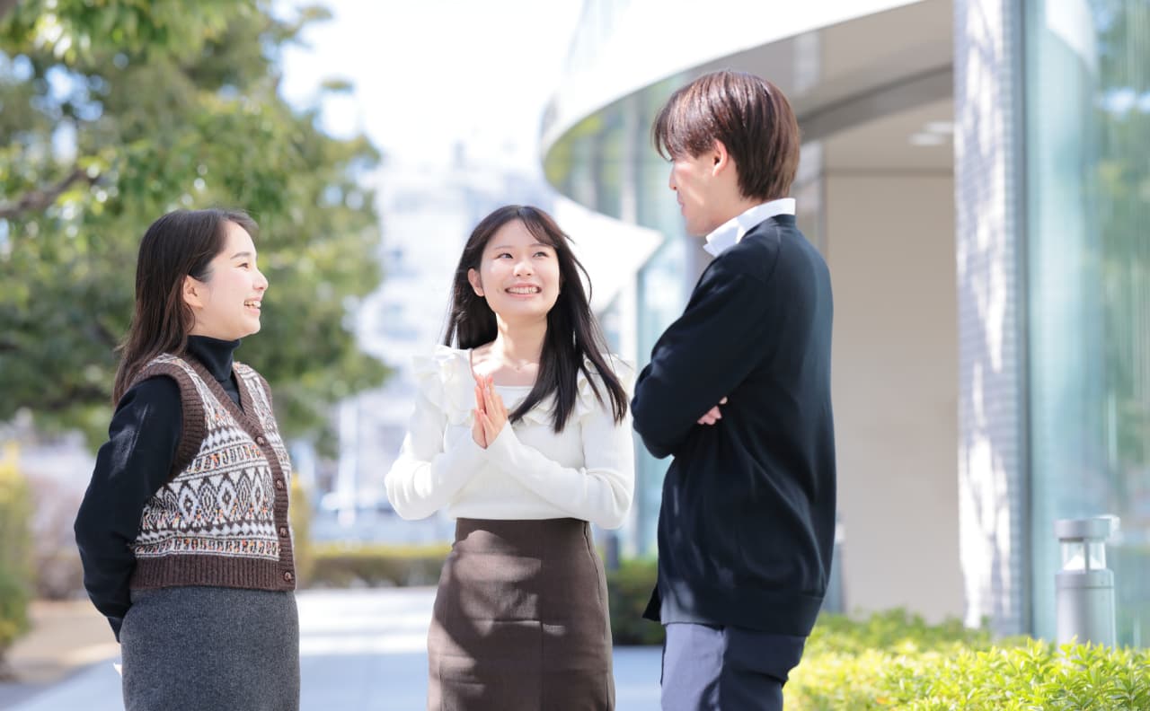 働いている様子